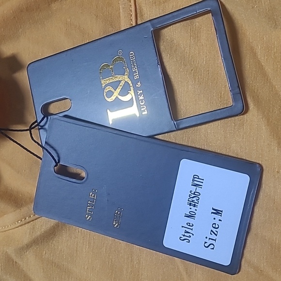 NWT WOMEN'S L&B LUCKY AND BLESSED TANK TOP - Picture 3 of 6